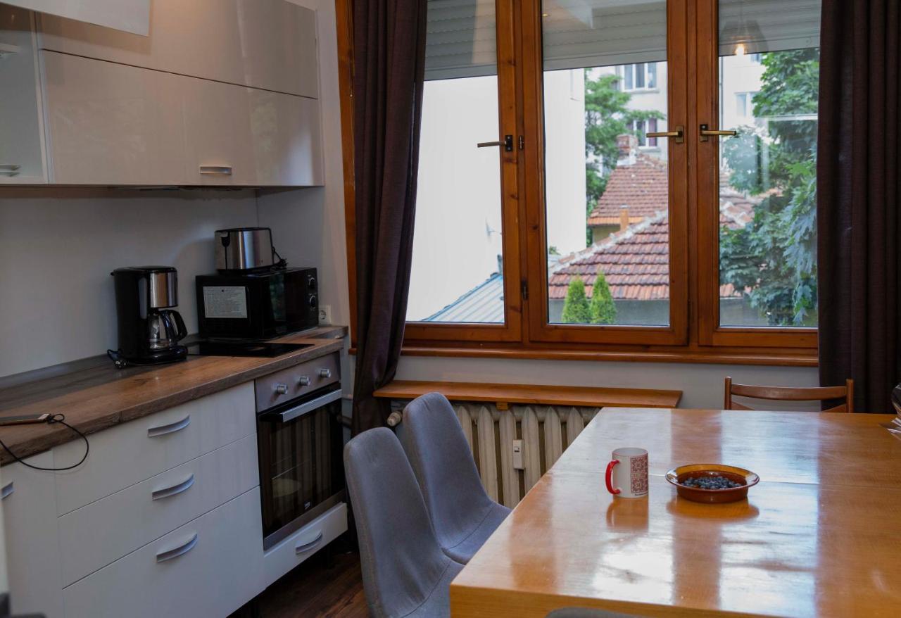Central Sofia 3-Bedroom Apartment - Urban Art Gallery - Free Parking! Esterno foto