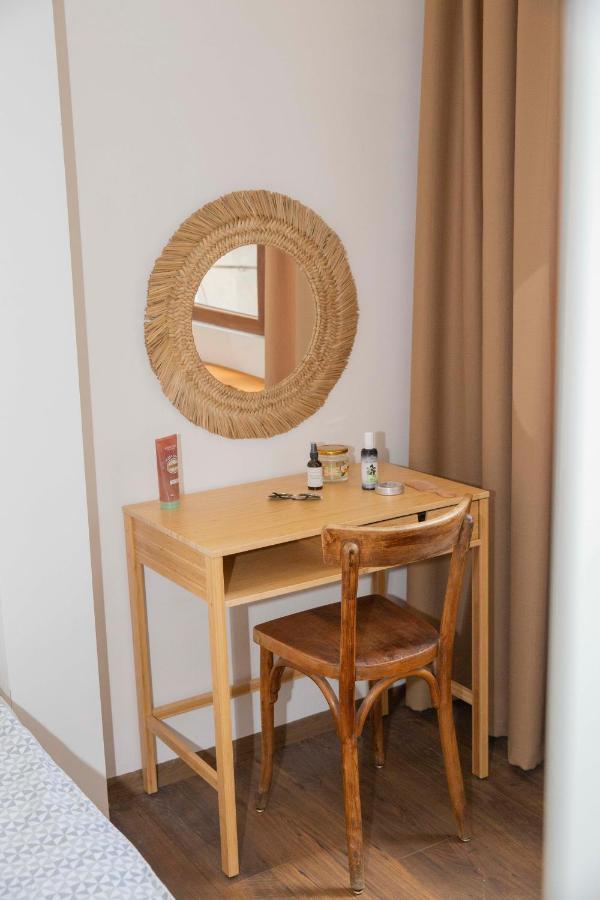Central Sofia 3-Bedroom Apartment - Urban Art Gallery - Free Parking! Esterno foto
