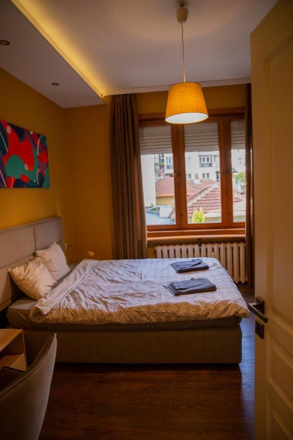 Central Sofia 3-Bedroom Apartment - Urban Art Gallery - Free Parking! Esterno foto
