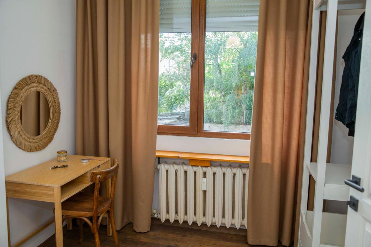 Central Sofia 3-Bedroom Apartment - Urban Art Gallery - Free Parking! Esterno foto